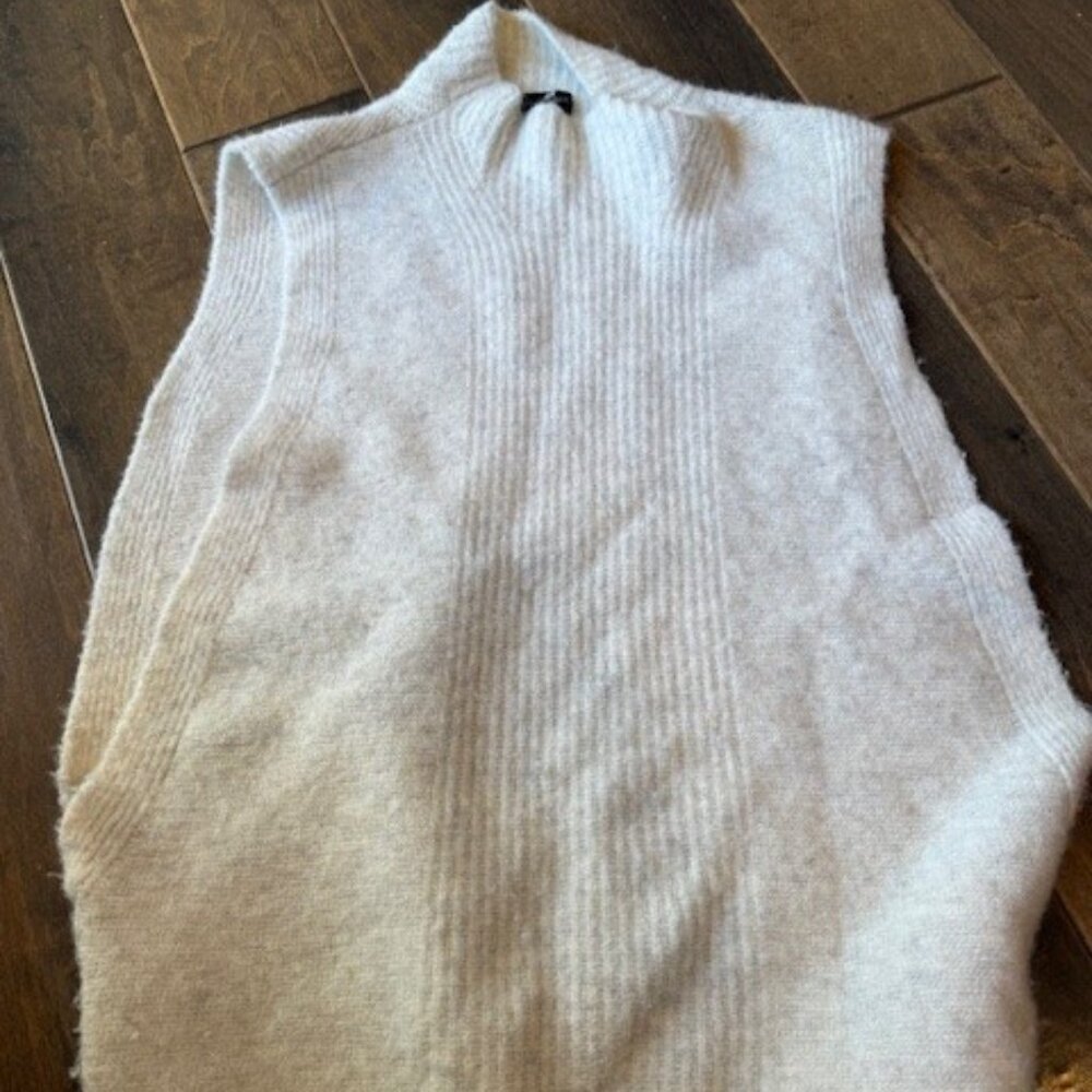 Banana Republic Mockneck Sleeveless Sweater Sz XS